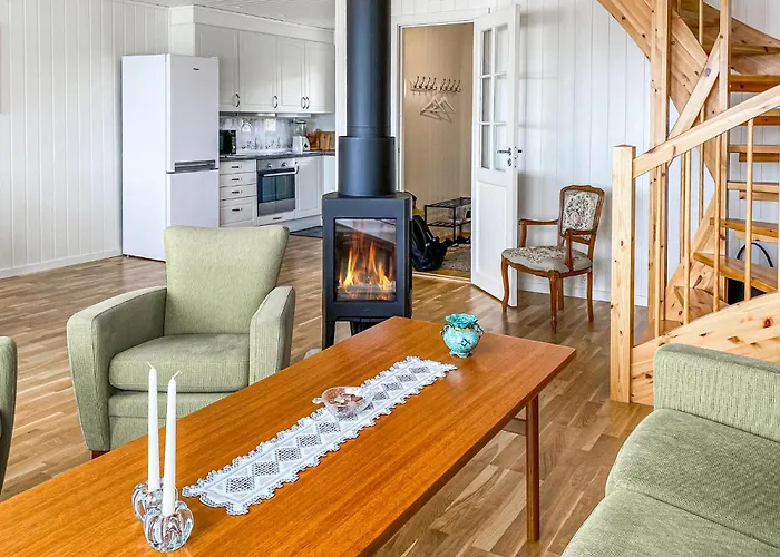 Tatil Evi Front In With Kitchen