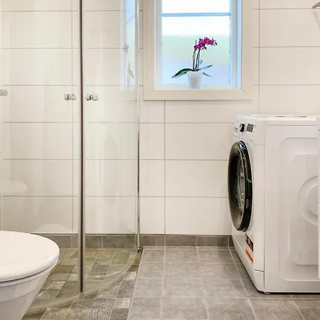 Vakantiehuis Front In With Kitchen Smola